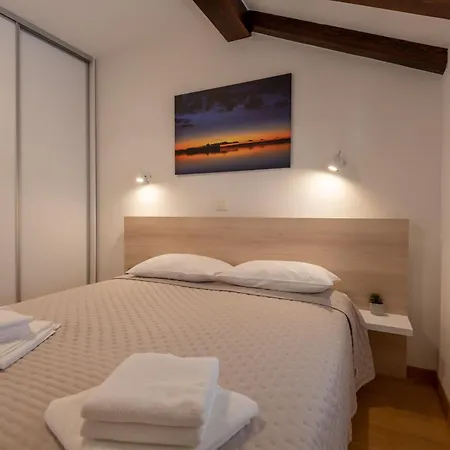 Apartman Neda Grebastica